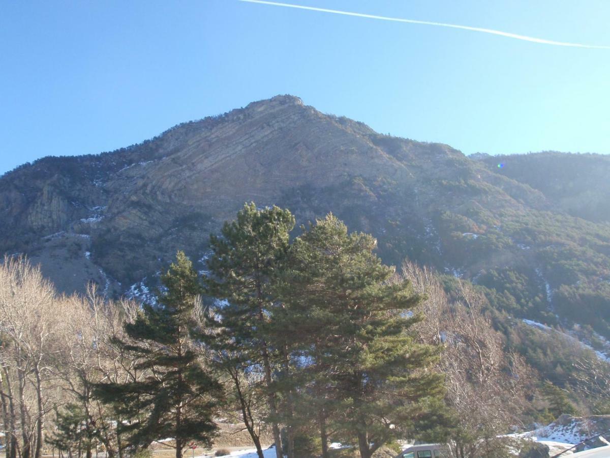 Le chalet du Sersas Saint-Clement sur Durance Extérieur photo